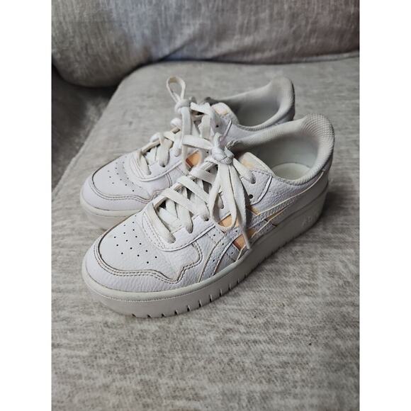 ASICS low-top lightweight comfortable sneakers with striped detail Size 5 - Picture 3 of 7